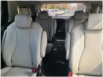 2022 Kia Carnival с пробегом 50 134 км