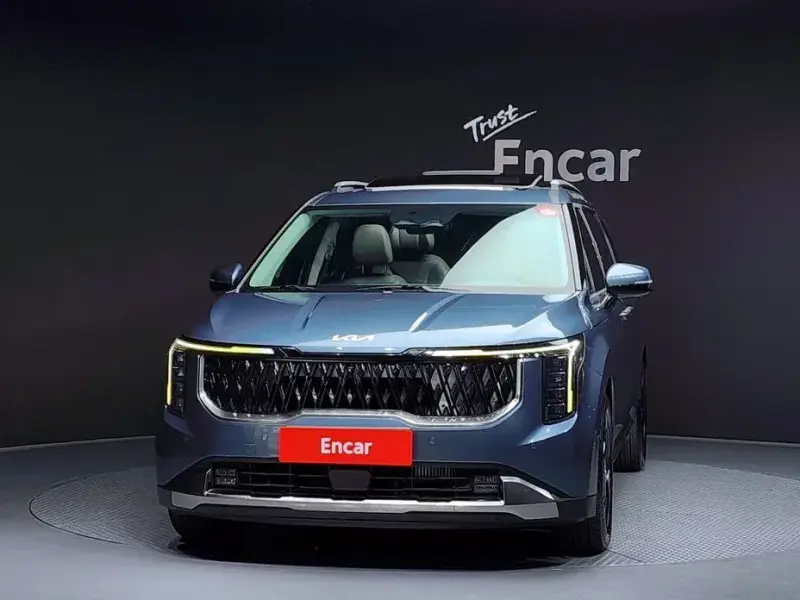 2024 Kia Carnival с пробегом 31 944 км