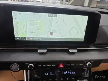 2023 Kia Carnival с пробегом 47 280 км