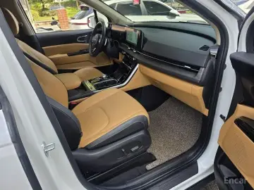2023 Kia Carnival с пробегом 47 280 км