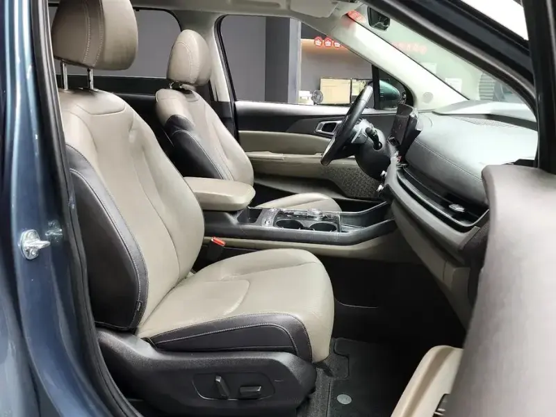 2024 Kia Carnival с пробегом 31 944 км