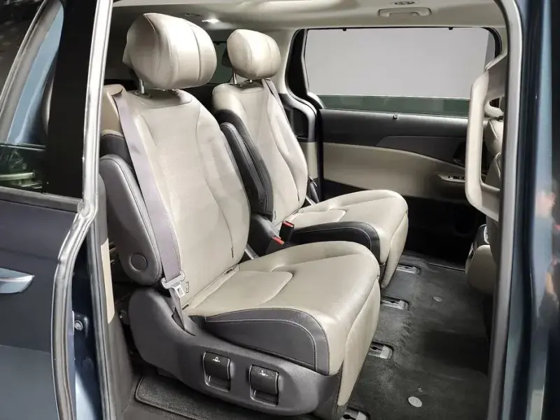 2024 Kia Carnival с пробегом 31 944 км
