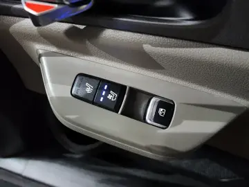 2024 Kia Carnival с пробегом 31 944 км
