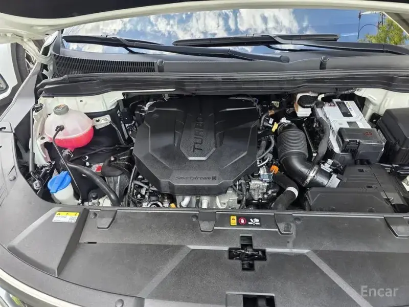 2023 Kia Carnival с пробегом 47 280 км