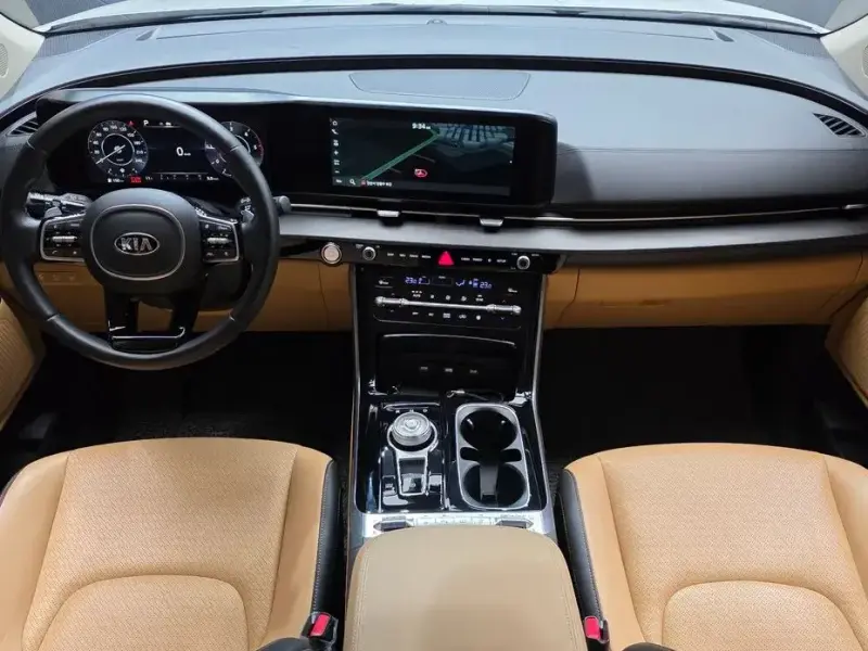 2021 Kia Carnival с пробегом 37 664 км