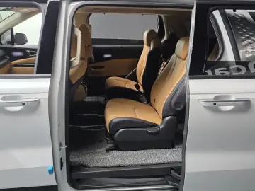 2021 Kia Carnival с пробегом 37 664 км