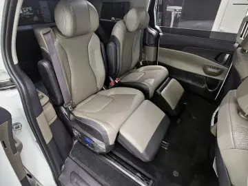 2024 Kia Carnival с пробегом 49 159 км