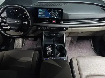 2024 Kia Carnival с пробегом 30 594 км