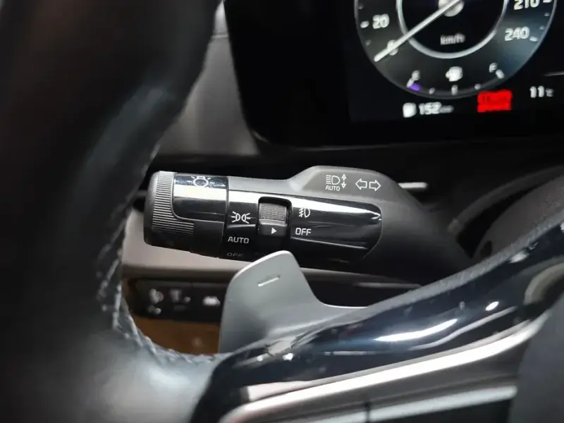 2021 Kia Carnival с пробегом 37 664 км