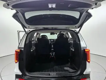 2024 Kia Carnival с пробегом 49 159 км