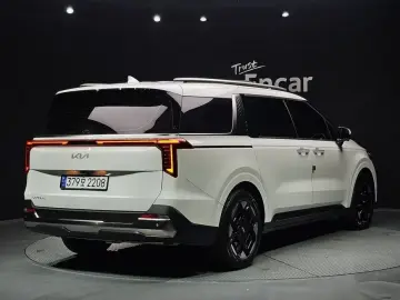 2024 Kia Carnival с пробегом 25 506 км