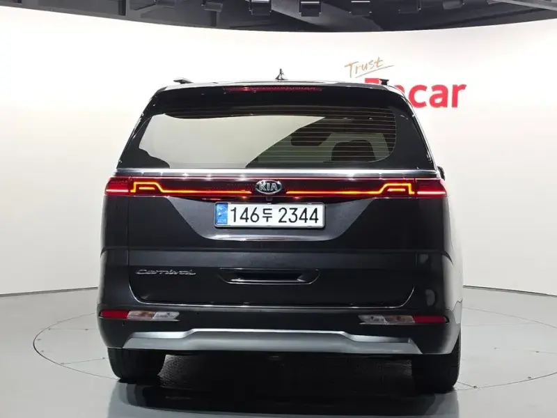 2021 Kia Carnival с пробегом 84 454 км