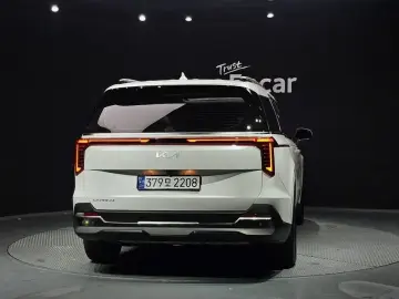 2024 Kia Carnival с пробегом 25 506 км