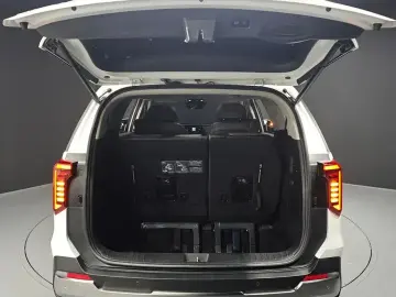 2024 Kia Carnival с пробегом 30 594 км