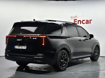 2025 Kia Carnival с пробегом 9 625 км