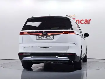 2021 Kia Carnival с пробегом 65 260 км