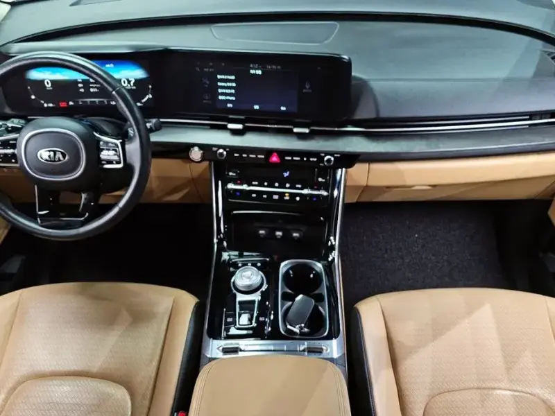 2021 Kia Carnival с пробегом 65 260 км
