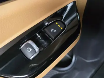 2021 Kia Carnival с пробегом 84 454 км