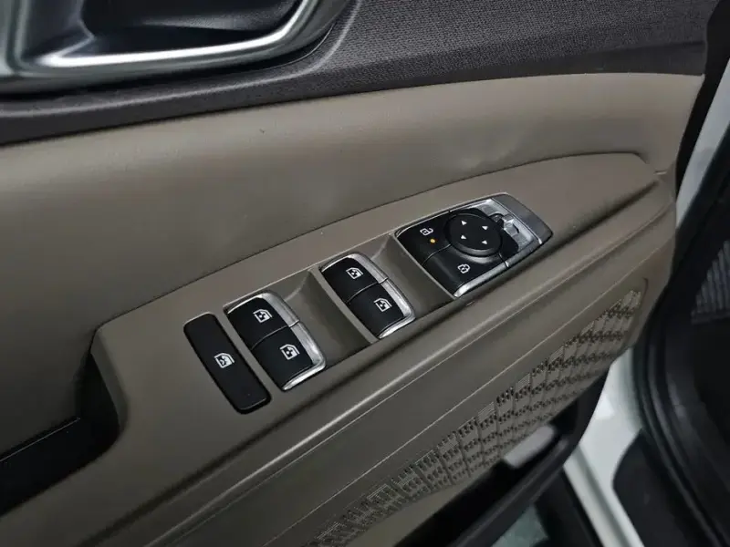 2024 Kia Carnival с пробегом 25 506 км