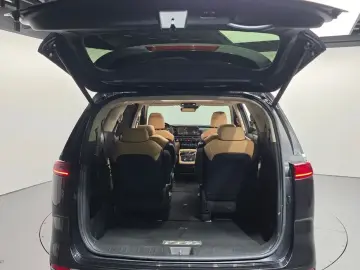 2021 Kia Carnival с пробегом 84 454 км