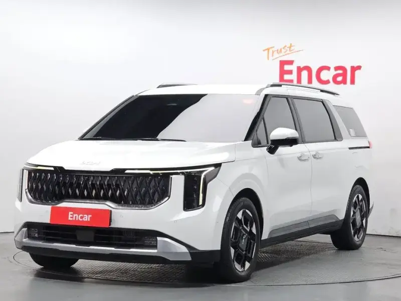 2024 Kia Carnival с пробегом 24 851 км