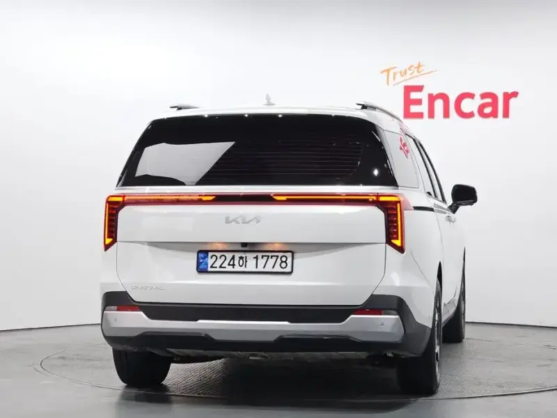 2024 Kia Carnival с пробегом 24 851 км