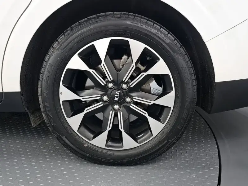 2021 Kia Carnival с пробегом 65 260 км