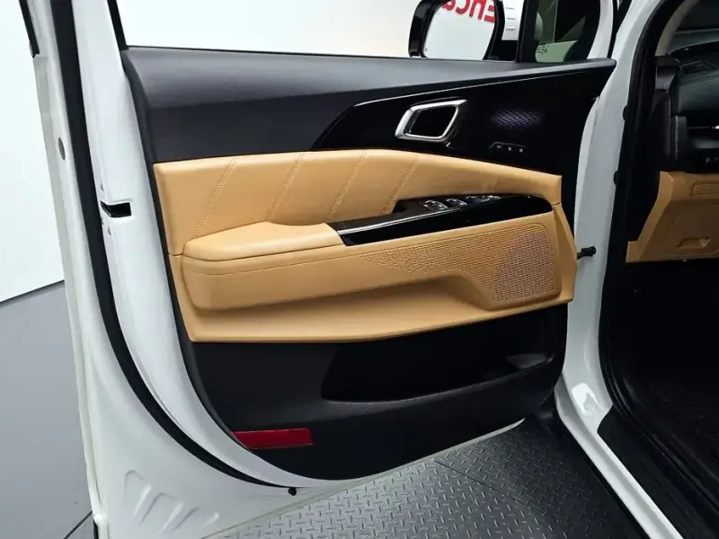 2021 Kia Carnival с пробегом 65 260 км