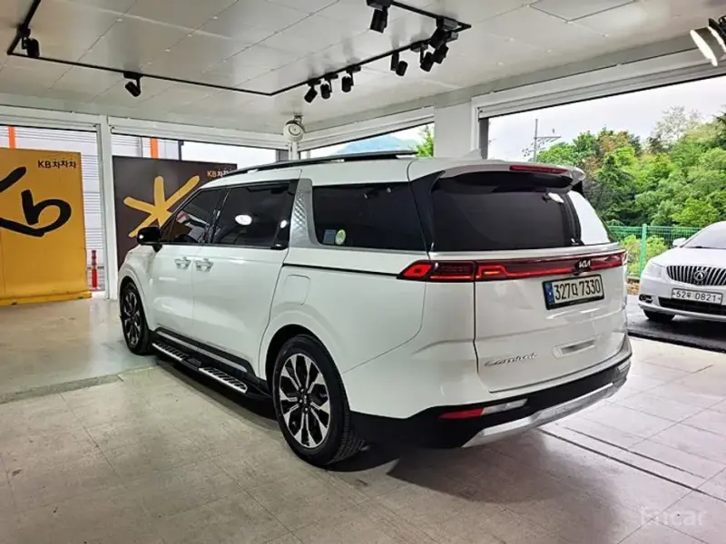 2021 Kia Carnival с пробегом 104 171 км