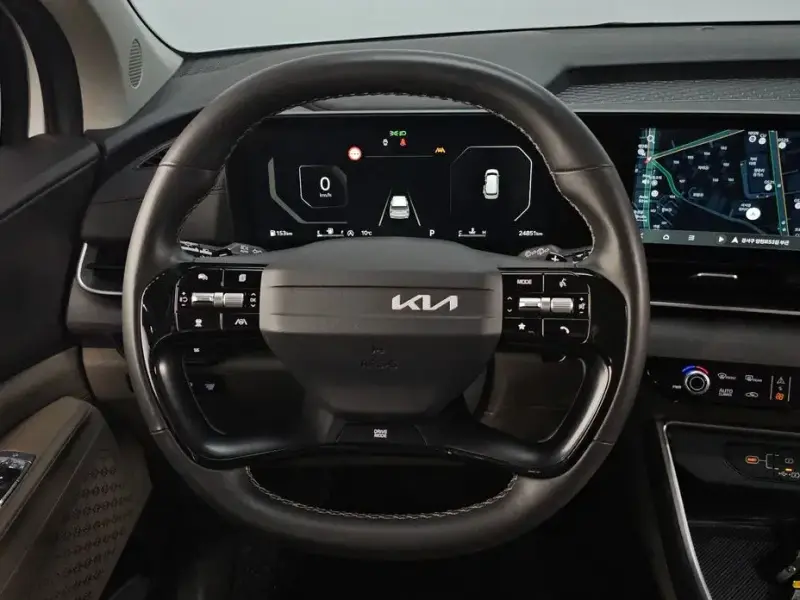2024 Kia Carnival с пробегом 24 851 км