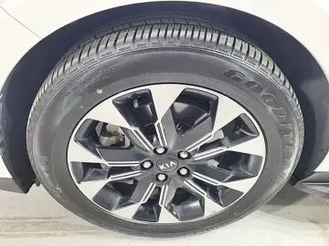 2021 Kia Carnival с пробегом 104 171 км
