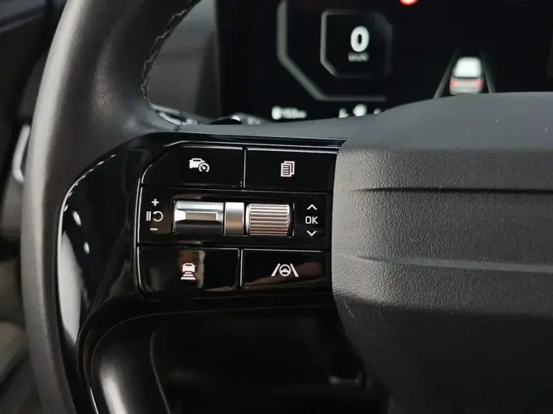 2024 Kia Carnival с пробегом 24 851 км