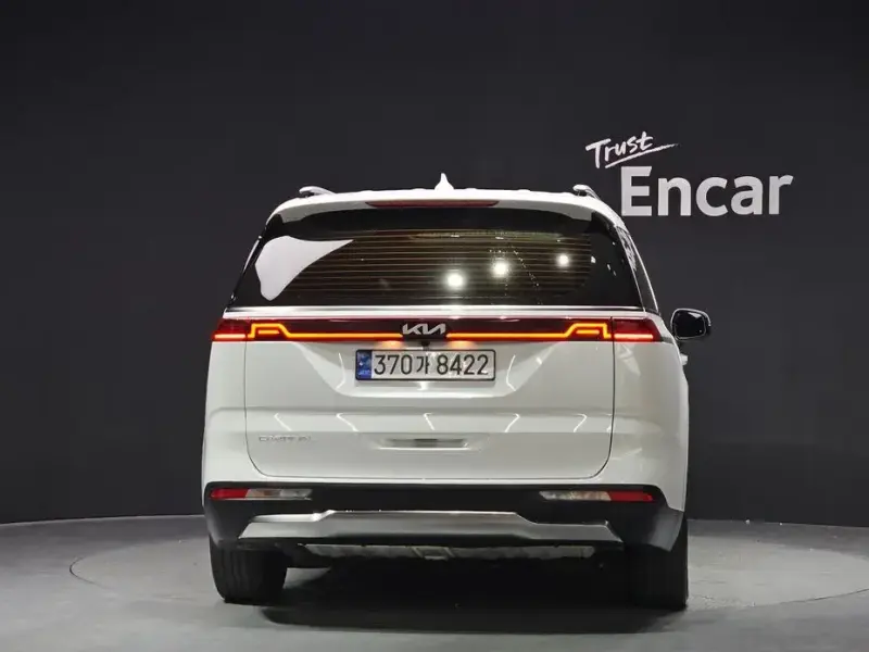 2022 Kia Carnival с пробегом 69 718 км