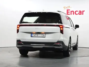 2024 Kia Carnival с пробегом 40 008 км