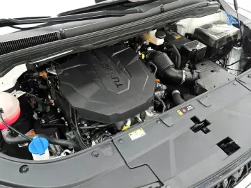 2024 Kia Carnival с пробегом 40 008 км
