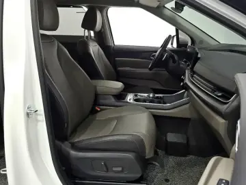 2024 Kia Carnival с пробегом 40 008 км