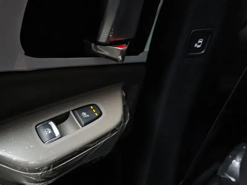2024 Kia Carnival с пробегом 14 561 км