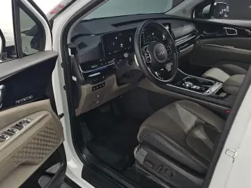 2024 Kia Carnival с пробегом 10 709 км