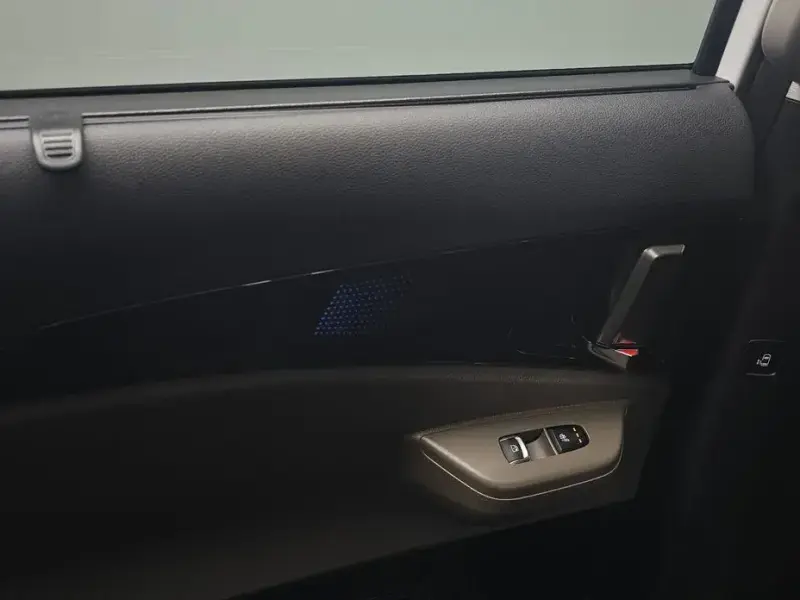 2024 Kia Carnival с пробегом 10 709 км