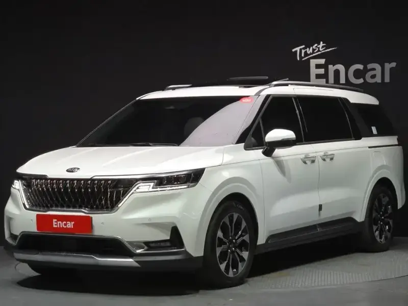 2021 Kia Carnival с пробегом 35 808 км