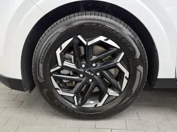 2024 Kia Carnival с пробегом 51 931 км