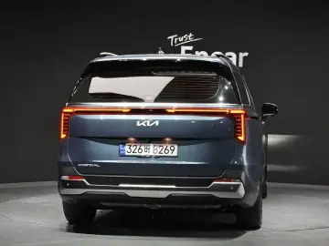 2024 Kia Carnival с пробегом 26 943 км