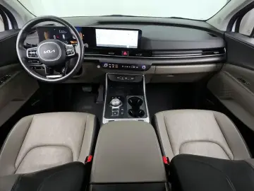 2024 Kia Carnival с пробегом 51 931 км