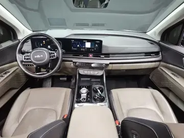 2024 Kia Carnival с пробегом 26 943 км
