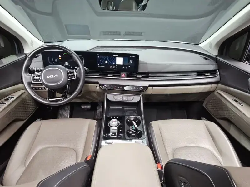 2024 Kia Carnival с пробегом 26 943 км