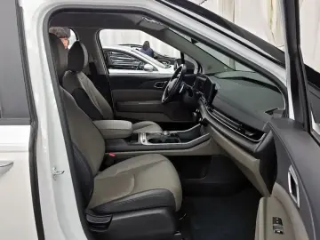 2024 Kia Carnival с пробегом 51 931 км