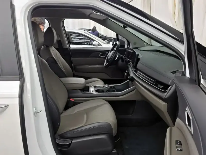 2024 Kia Carnival с пробегом 51 931 км