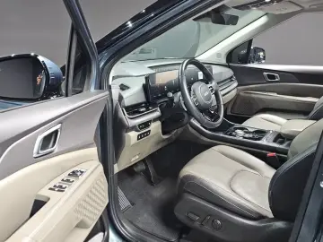 2024 Kia Carnival с пробегом 26 943 км
