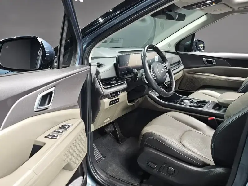 2024 Kia Carnival с пробегом 26 943 км