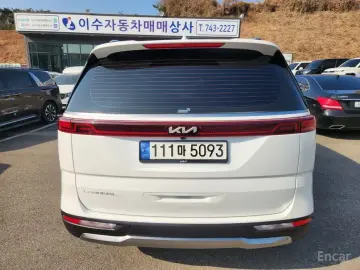 2022 Kia Carnival с пробегом 62 177 км